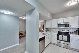 Picture of 9526 Newdale Way Unit 101, Riverview, FL 33578