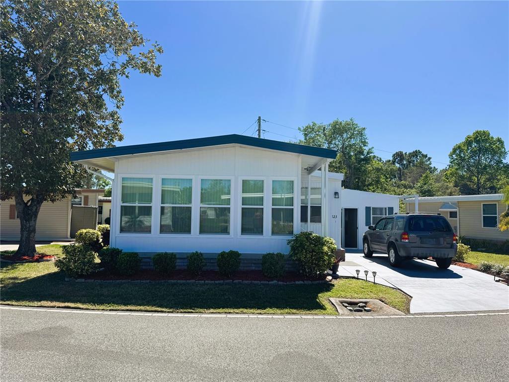 Picture of 123 Pyracantha Lane, Leesburg, FL 34748