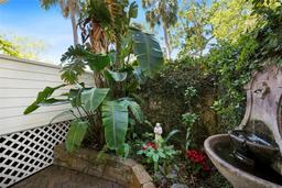 Picture of 5203 Bayshore Boulevard Unit 10, Tampa, FL 33611