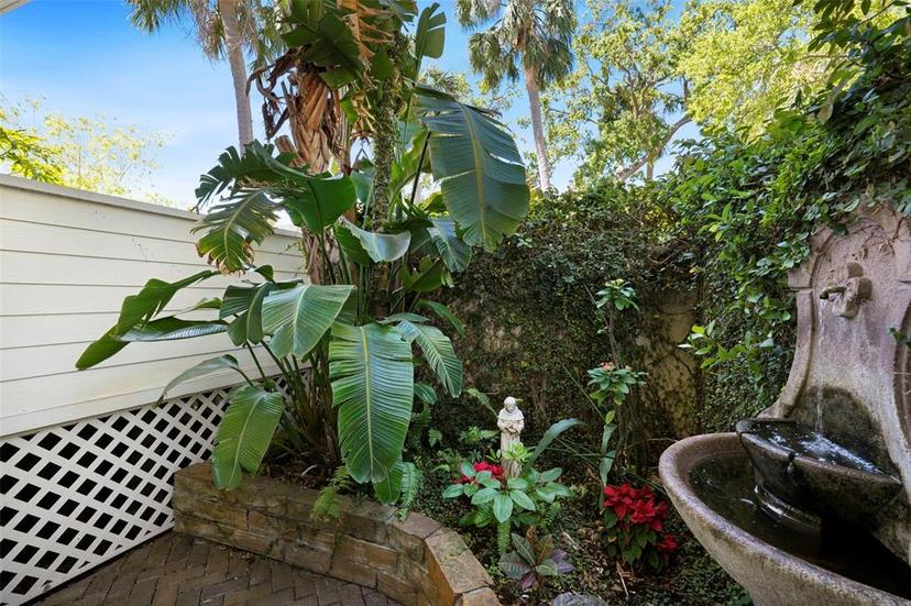 Picture of 5203 Bayshore Boulevard Unit 10, Tampa FL 33611