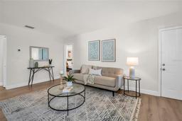 Picture of 5801 Dartmouth Avenue N, St Petersburg, FL 33710