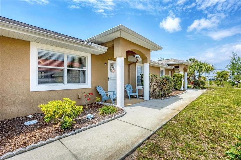 Picture of 182 Rotonda Boulevard W Unit B, Rotonda West FL 33947
