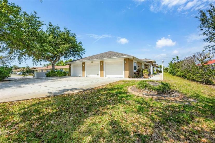 Picture of 182 Rotonda Boulevard W Unit B, Rotonda West FL 33947