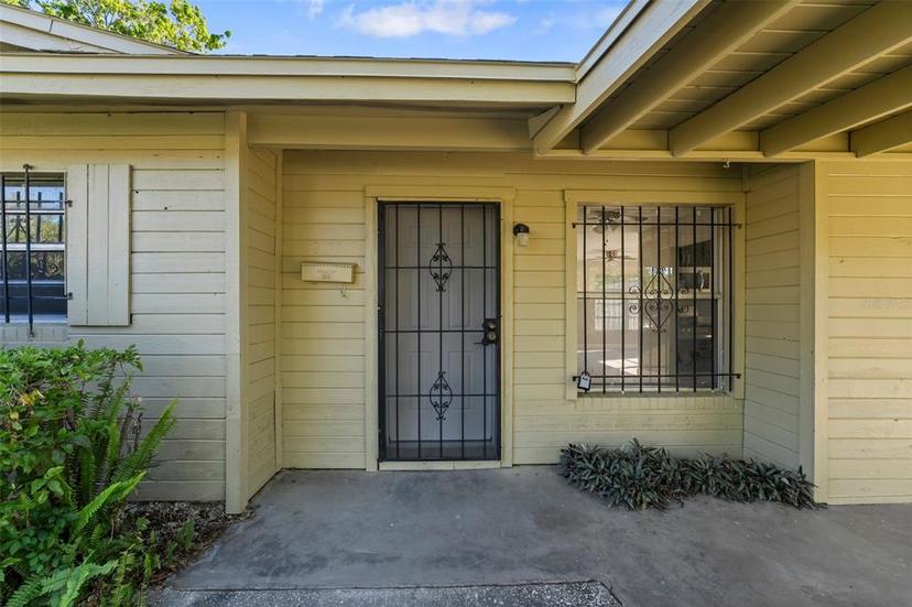Picture of 2027 La Due Court, Orlando FL 32811