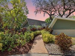 Picture of 2860 Briarwood Lane, Palm Harbor, FL 34683