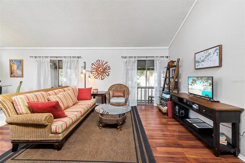 Picture of 2224 Bahia Vista Street Unit E6, Sarasota FL 34239