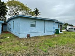 Picture of 225 NW 11Th Avenue, South Bay, FL 33493
