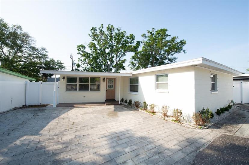 Picture of 242 11Th Avenue Sw, Largo FL 33770