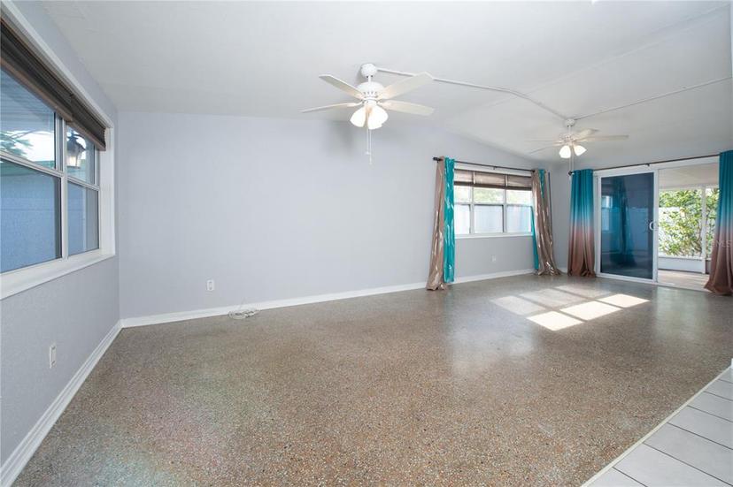 Picture of 242 11Th Avenue Sw, Largo FL 33770