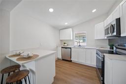 Picture of 2930 W Arch Street, Tampa, FL 33607