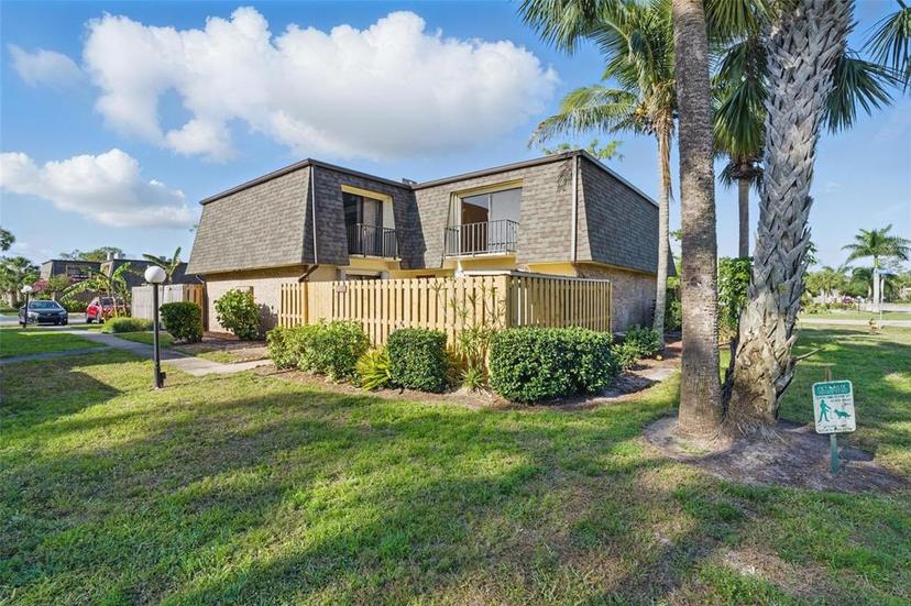 Picture of 5540 Malt Drive Unit 4, Fort Myers FL 33907
