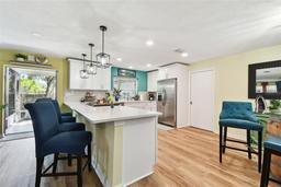 Picture of 1887 Oak Forest Drive E, Clearwater, FL 33759
