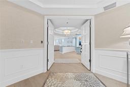Picture of 2410 Harbourside Drive Unit 142, Longboat Key, FL 34228