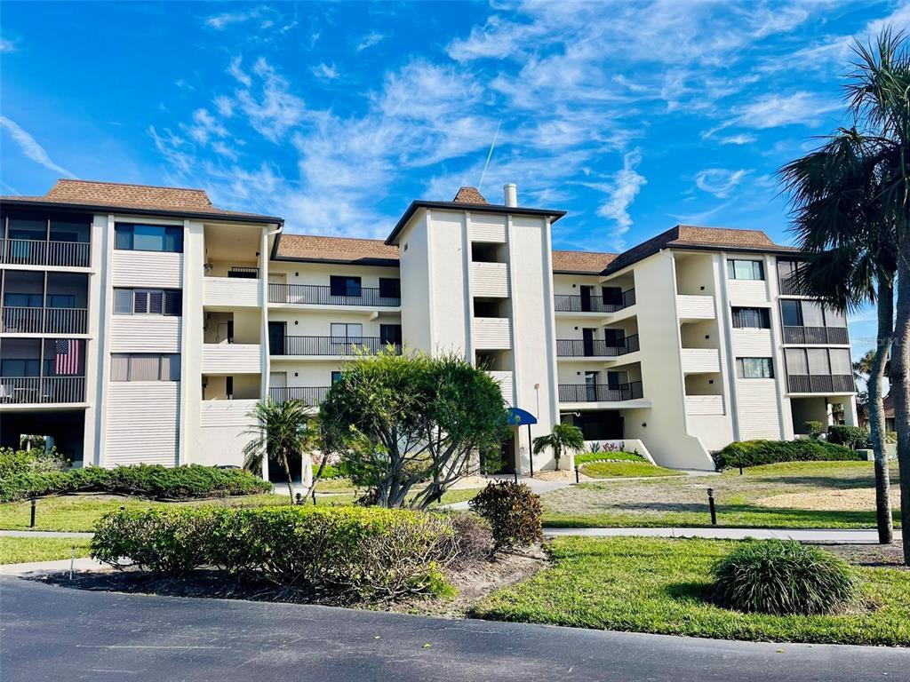 Picture of 3630 Gulf Of Mexico Drive Unit 304, Longboat Key, FL 34228