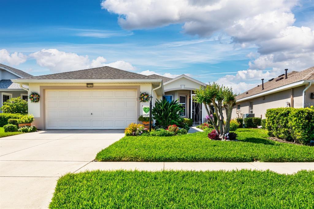 Picture of 27121 Greenfly Orchid Lane, Leesburg, FL 34748