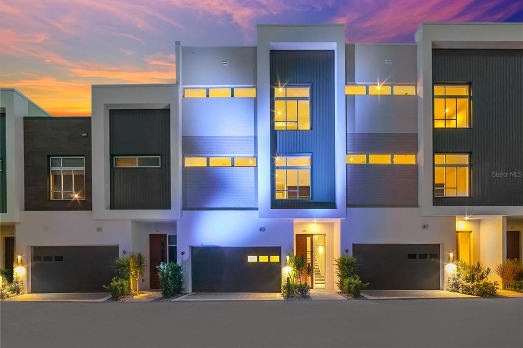 Picture of 219 Cosmopolitan Court, Sarasota, FL 34236