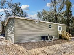 Picture of 498 NE 970 Avenue, Branford, FL 32008