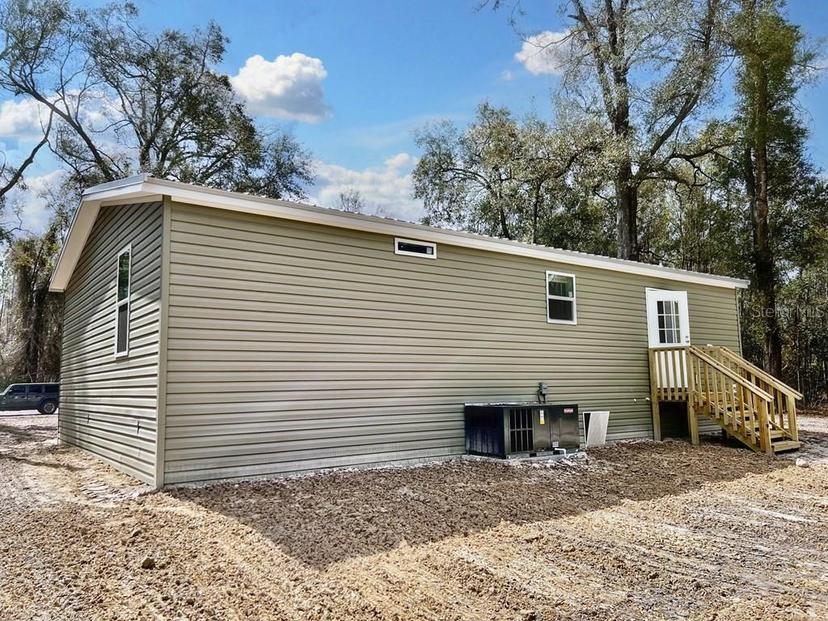 Picture of 498 NE 970 Avenue, Branford FL 32008