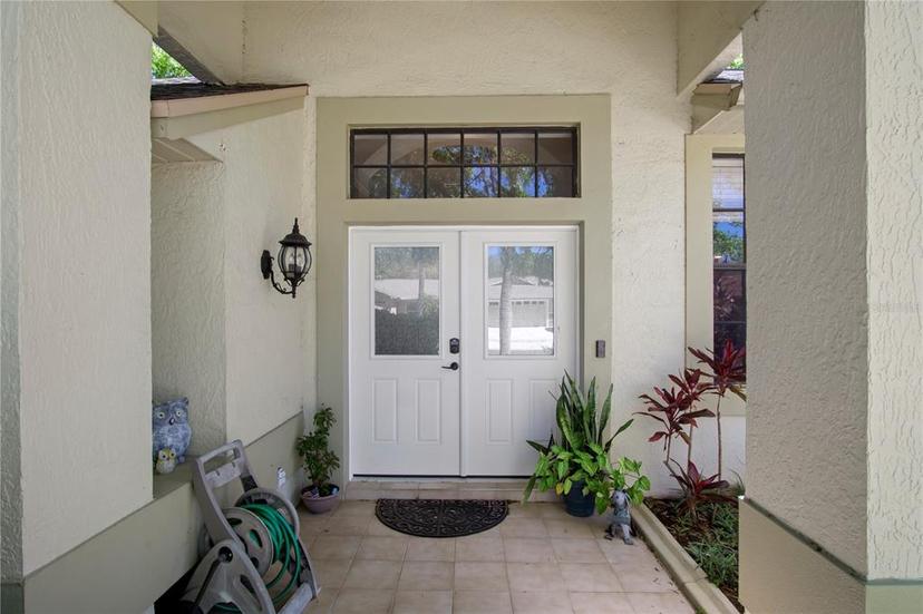 Picture of 525 Waterford Circle W, Tarpon Springs FL 34688