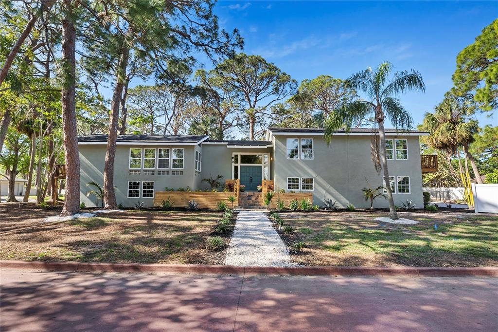 Picture of 1320 Coral Way S, St Petersburg, FL 33705