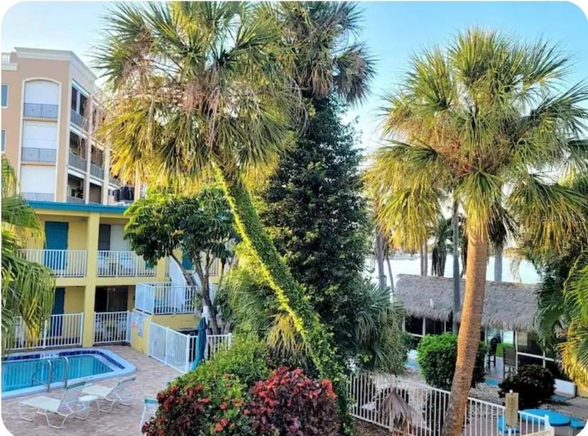 Picture of 282 Treasure Island Causeway Unit 19, St Petersburg FL 33706