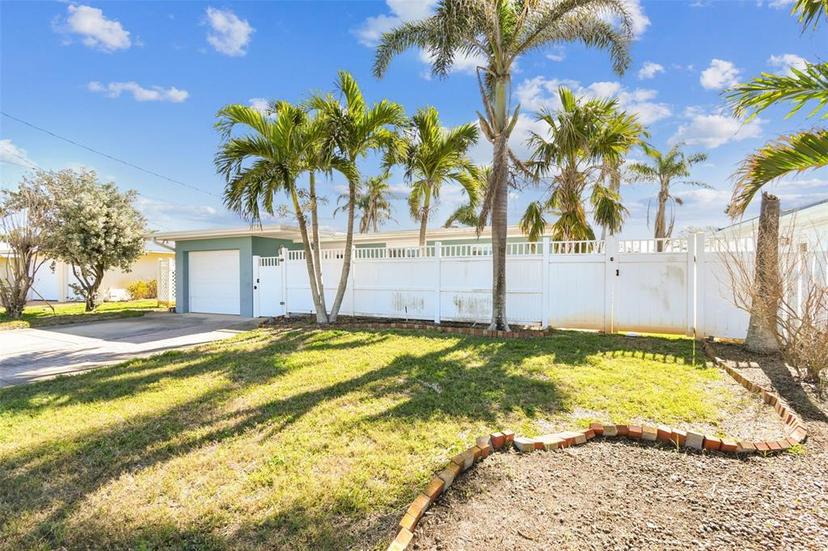 Picture of 730 Pruitt Dr, Madeira Beach FL 33708
