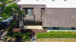 Picture of 15203 W Pond Woods Dr, Tampa, FL 33618