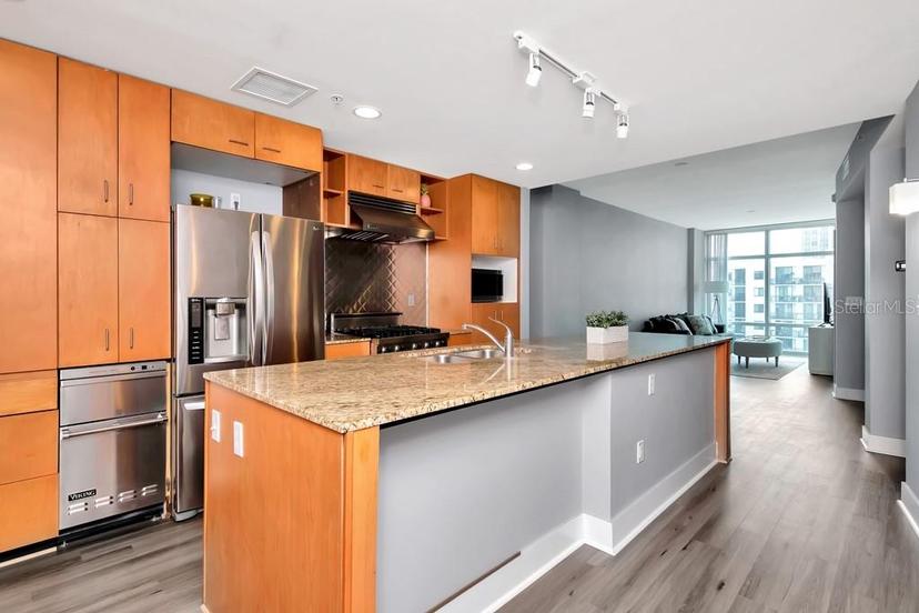 Picture of 1208 E Kennedy Boulevard Unit 612, Tampa FL 33602