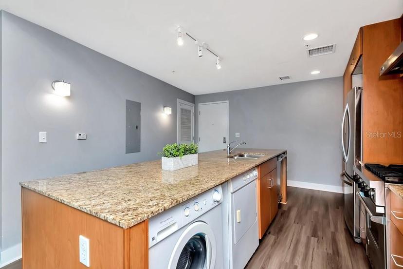 Picture of 1208 E Kennedy Boulevard Unit 612, Tampa FL 33602