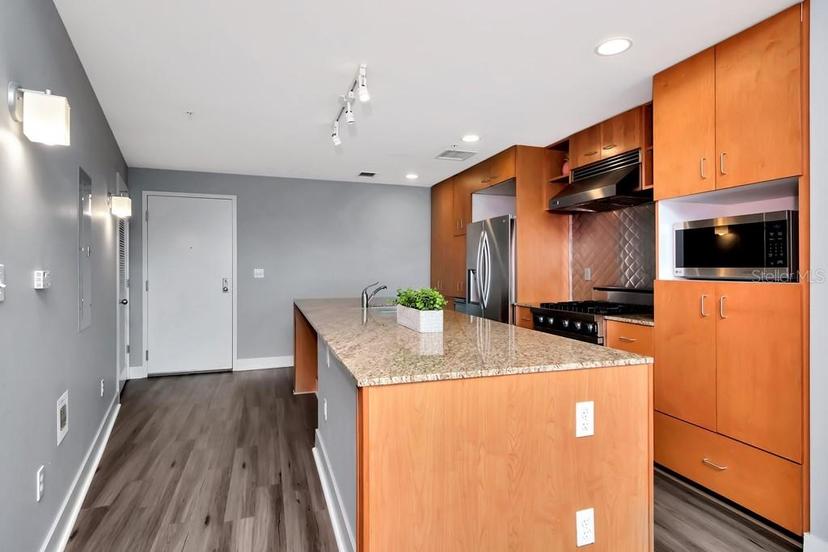 Picture of 1208 E Kennedy Boulevard Unit 612, Tampa FL 33602