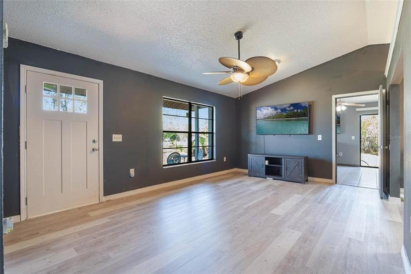 Picture of 1510 Chatsworth Avenue, Deltona FL 32738