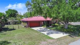 Picture of 142 Lakeview Drive, Haines City, FL 33844