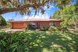 Picture of 142 Lakeview Drive, Haines City, FL 33844