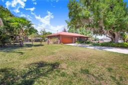Picture of 142 Lakeview Drive, Haines City, FL 33844