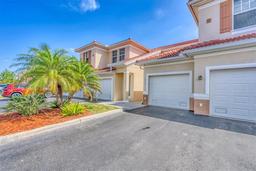 Picture of 240 W End Drive Unit 312, Punta Gorda, FL 33950