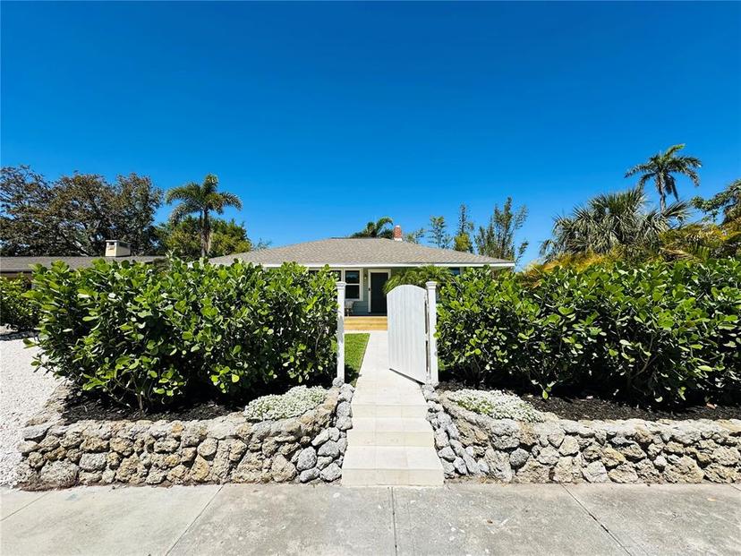 Picture of 1051 Indian Beach Drive, Sarasota FL 34234