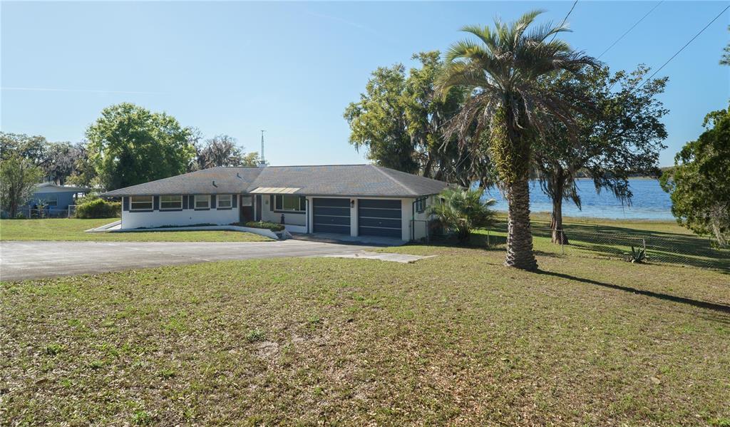 Picture of 390 SW Shorewood Drive, Dunnellon, FL 34431