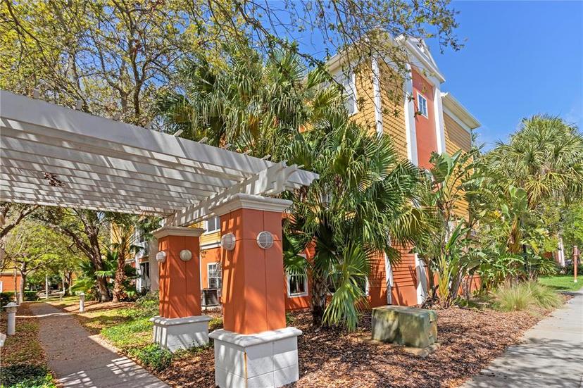 Picture of 4207 S Dale Mabry Highway Unit 4201, Tampa FL 33611