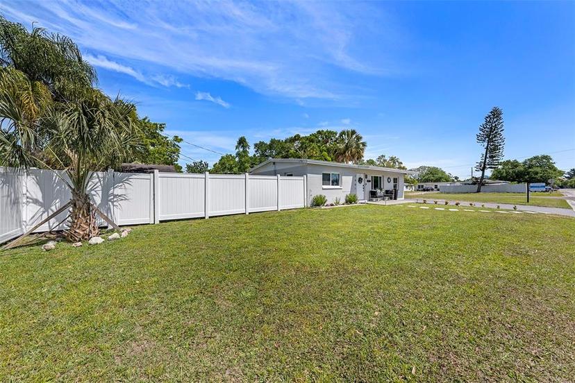 Picture of 7401 35Th Avenue N, St Petersburg FL 33710