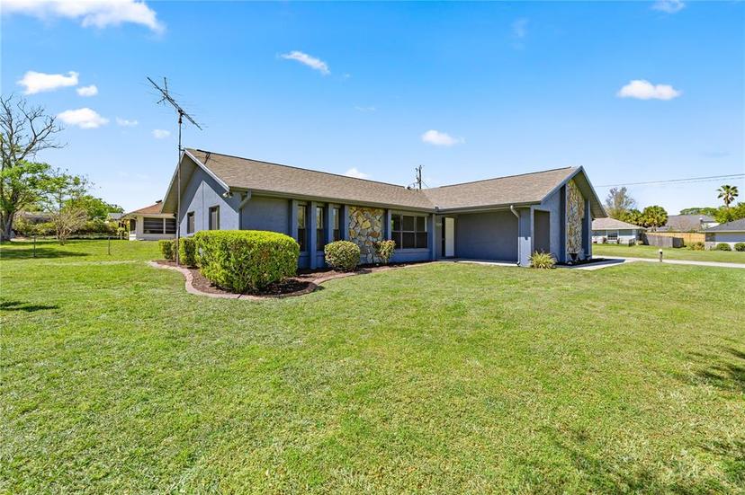 Picture of 10690 SE 44Th Terrace, Belleview FL 34420