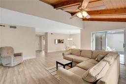 Picture of 122 Spreading Oak Court, Sanford, FL 32773