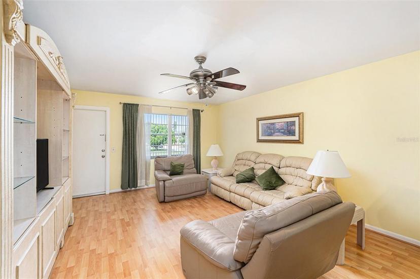 Picture of 1900 59Th Avenue N Unit 217, St Petersburg FL 33714