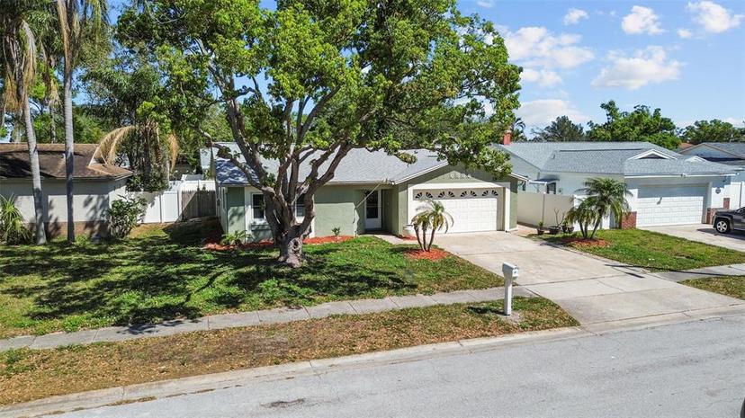 Picture of 6888 124Th Avenue, Largo FL 33773