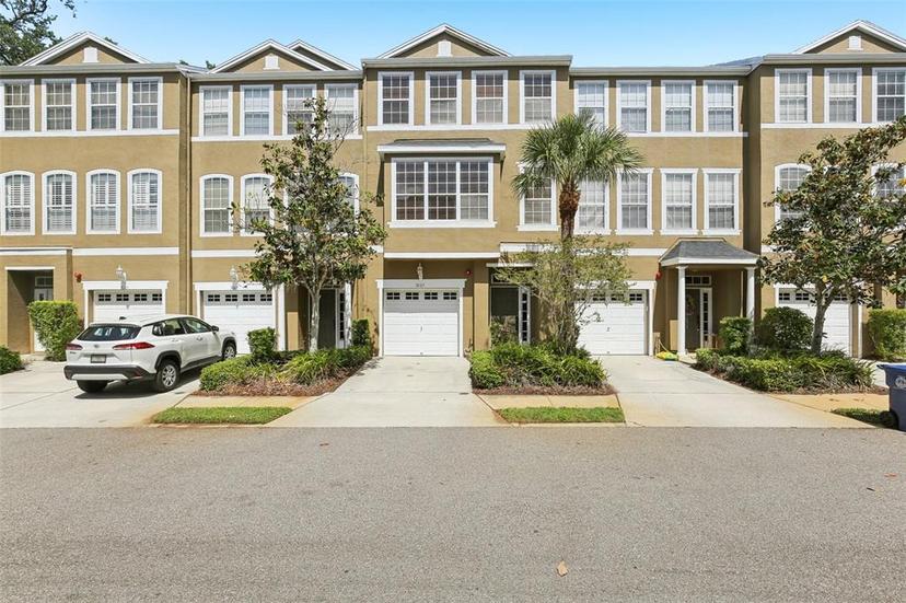 Picture of 3005 Bayshore Pointe Drive, Tampa FL 33611