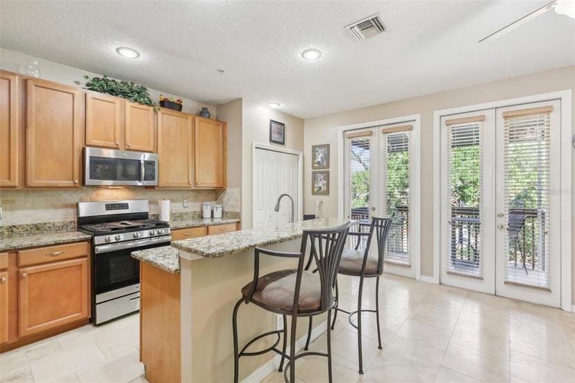 Picture of 3005 Bayshore Pointe Drive, Tampa FL 33611