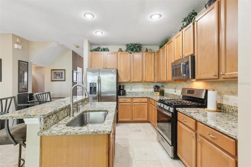 Picture of 3005 Bayshore Pointe Drive, Tampa FL 33611