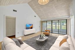 Picture of 1236 Villa Lane Unit 143, Apopka, FL 32712