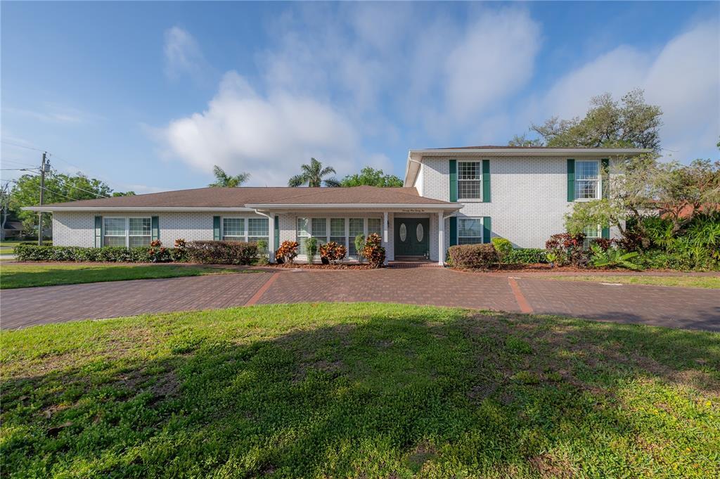 Picture of 7922 Spring Valley Drive, Tampa, FL 33615