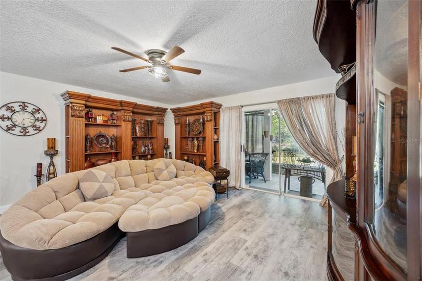 Picture of 9046 Lake Place Lane Unit 9046, Tampa FL 33634