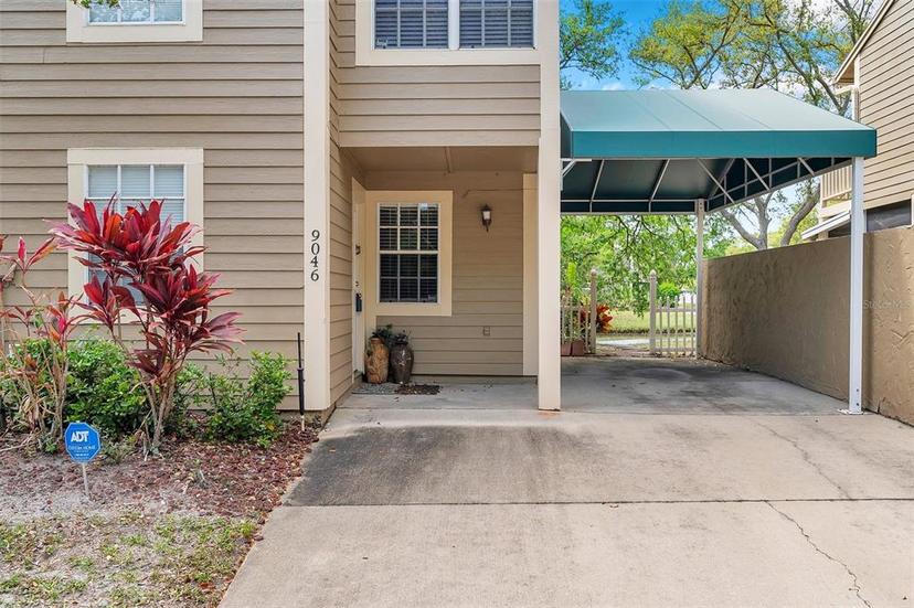 Picture of 9046 Lake Place Lane Unit 9046, Tampa FL 33634